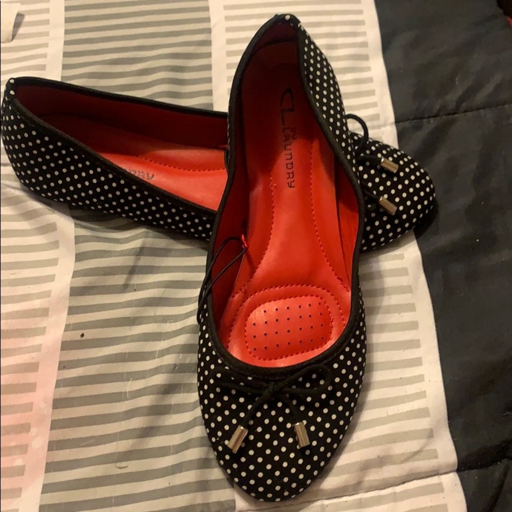 Flats - Picture 3 of 3